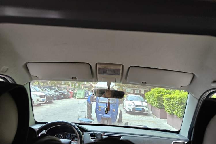 Used Jinbei New Hiace X30L 2021 1.5L Business Van Non-Air-Conditioned Version China VI Standard SWC15M