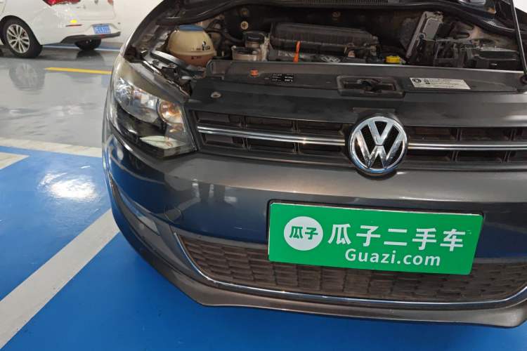 Used Volkswagen Polo 2011 1.4L Automatic ZhiCool Edition Right Front Headlight