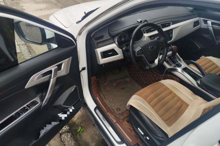 Used Geely Auto Emgrand X7 Sport 2018 1.8TD Automatic Two-Wheel Drive Smart Connect 4G Internet Edition Driver Seat