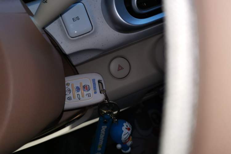 Used Wuling Hongguang MINIEV 2024 3rd Generation 215km Youth Edition Vehicle Key