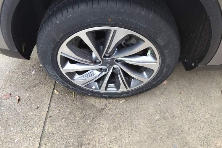 Used Geely Auto Jiajie 2021 1.8TD DCT Luxury Model Exterior 5