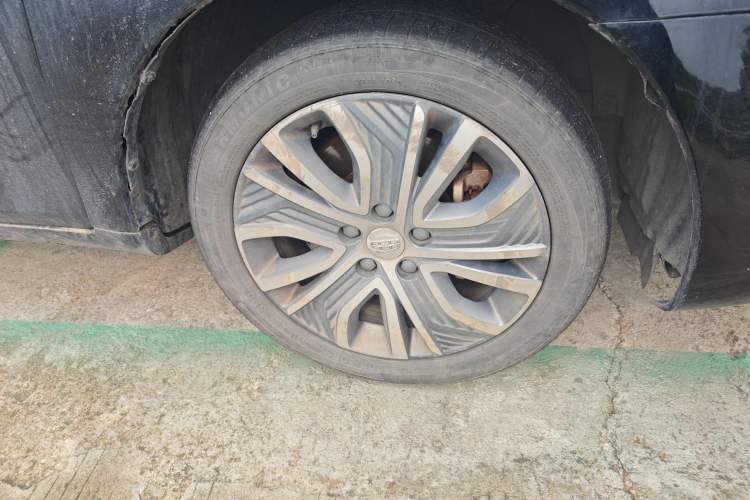 Used Geely Auto Emgrand New Energy 2018 EV450 Ambition Model Right Front Wheel Hub