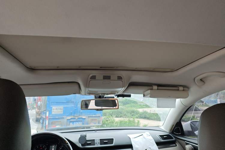 Used Volkswagen Magotan 2013 2.0 TSI Ultimate Model Headliner