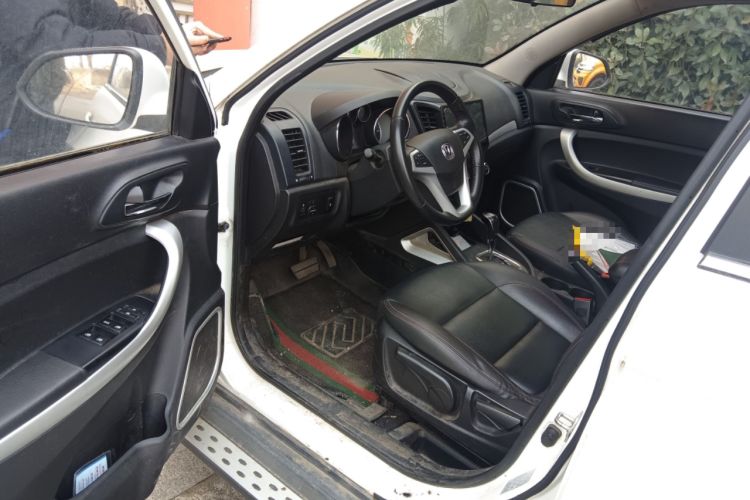 Used Changan CS35 2016 1.6L Automatic Luxury Model China IV Standard
