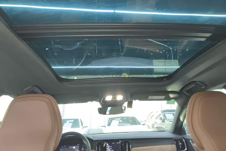 Used Volvo S90 New Energy 2022 T8 eDrive Hybrid Luxury Edition