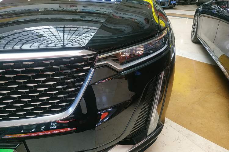 Used Cadillac XT6 2022 2.0T Six-Seater Four-Wheel Drive Luxury Version Left Front Headlight