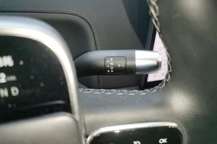 Used Li Auto L8 2023 Pro Model Gear Lever