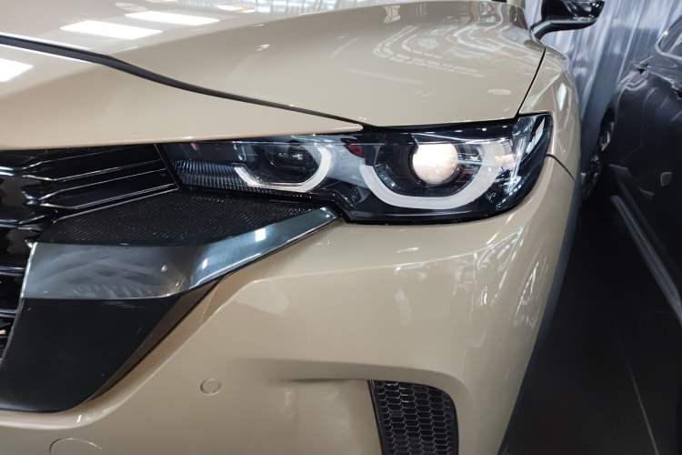 Used Mazda CX-50 2023 2.5L Luxury Edition Left Front Headlight