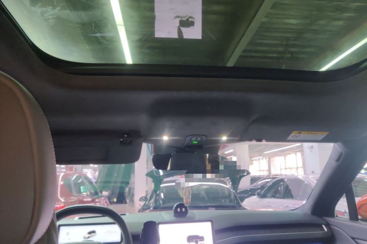 Used Nio ES8 2024 75 kWh Headliner