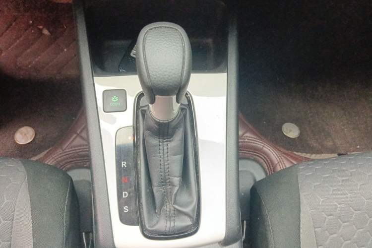 Used Honda Fit 2021 1.5L CVT Trendy Edition Gear Lever