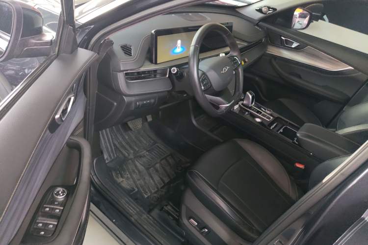 Used Chery Tiggo 8 PLUS 2021 290TGDI DCT Haoting Edition