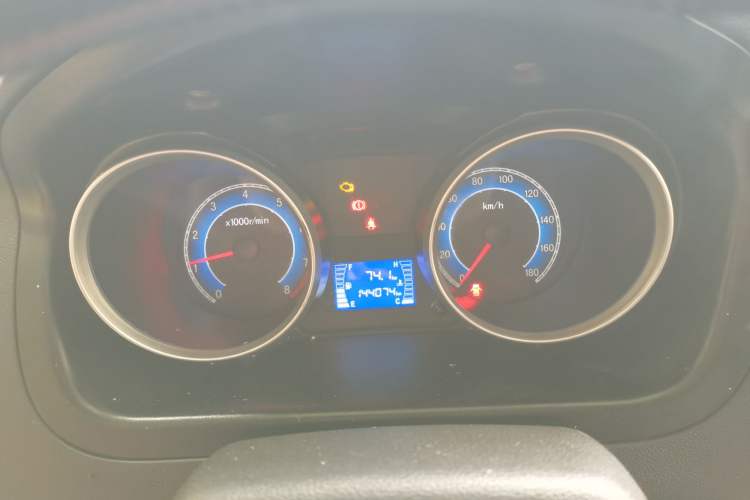 Used CHANGAN KAICHENG Ruixing M60 2020 1.5L Standard Version China VI Van with 5 Seats Equipped with DAM15KR