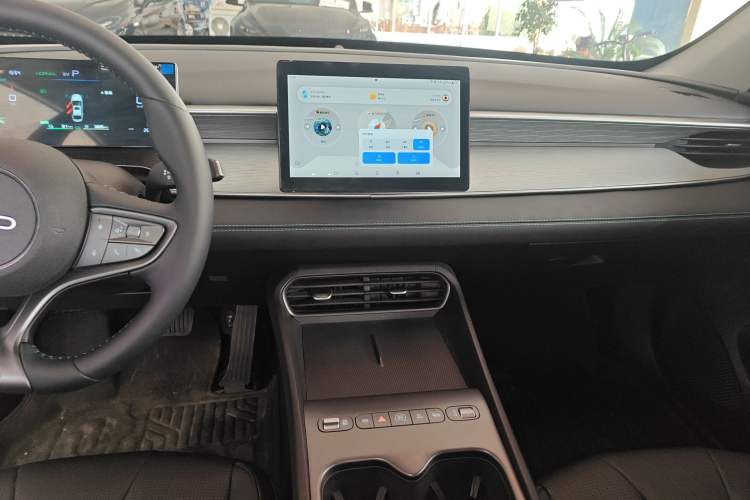 Used BYD Seal 05 DM-i 2026 DM-i 128KM Luxury Edition Audio And AC Panel