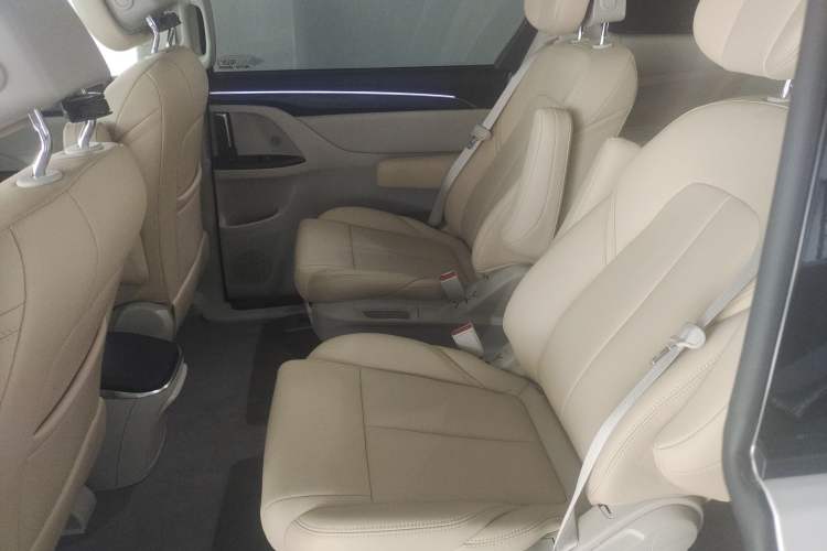 Used Buick GL8 2023 ES Lu Zun Comfort Model