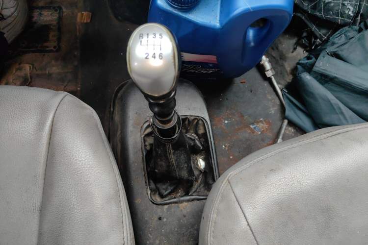 Used JAC Refine M3  Gear Lever