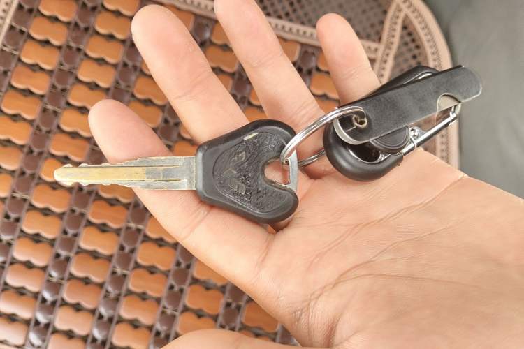 Used Wuling Zhiguang 2020 1.2L Practical Model China VI LSI Vehicle Key