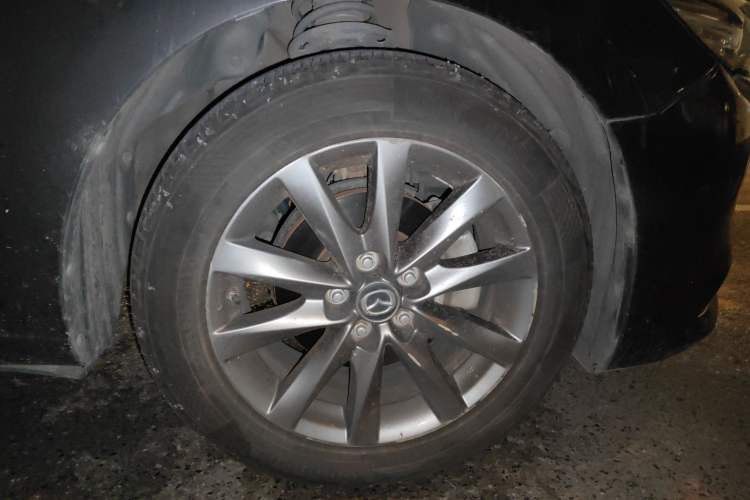 Used Mazda Atenza 2020 2.0L Blue Sky Luxury Edition
