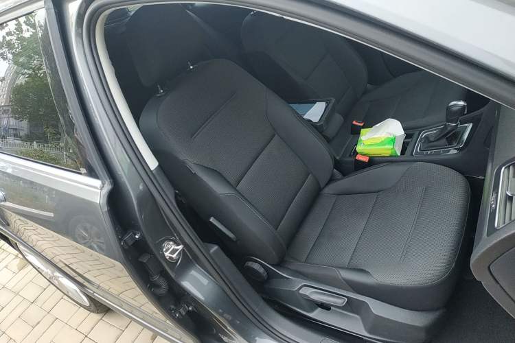 Used Volkswagen Golf 2019 1.8TSI Travel Edition
