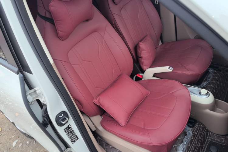 Used Wuling Hongguang MINIEV 2025 Four-Door Version Advanced Edition
