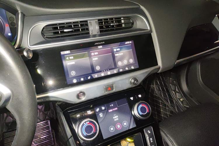 Used Jaguar I-PACE 2018 EV400 SE
