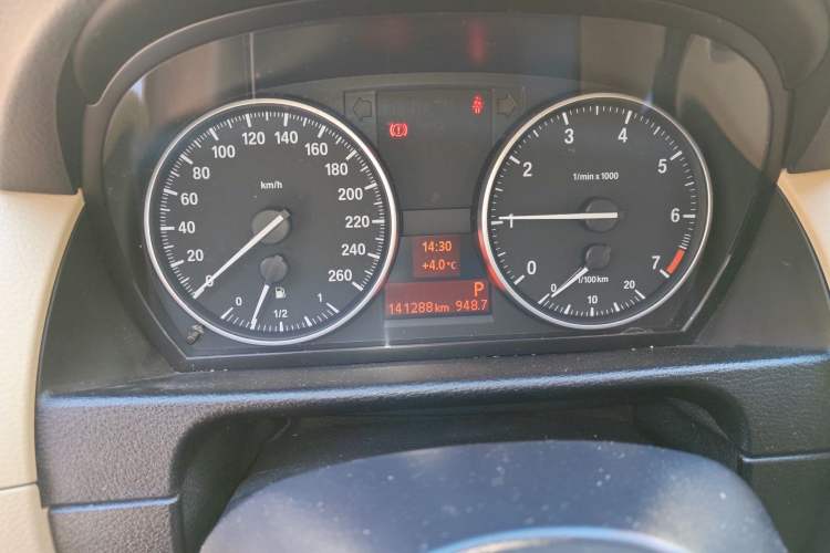 Used BMW X1 2013 sDrive18i Leading Model
