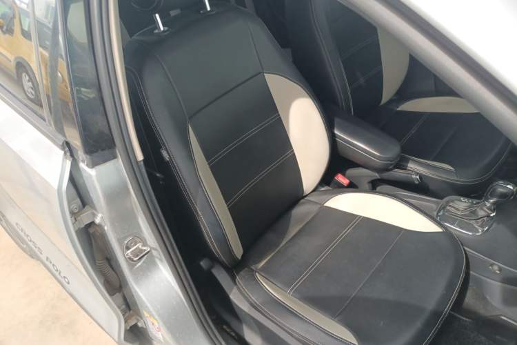 Used Volkswagen Polo 2012 1.6L Cross Polo Automatic Transmission