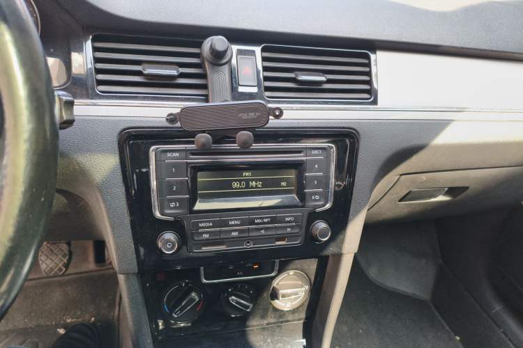 Used Volkswagen Bora 2014 1.6L Manual Comfort Model