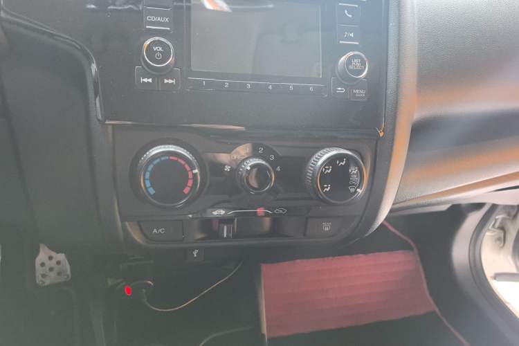 Used Honda Fit 2018 1.5L Manual Comfort Version
