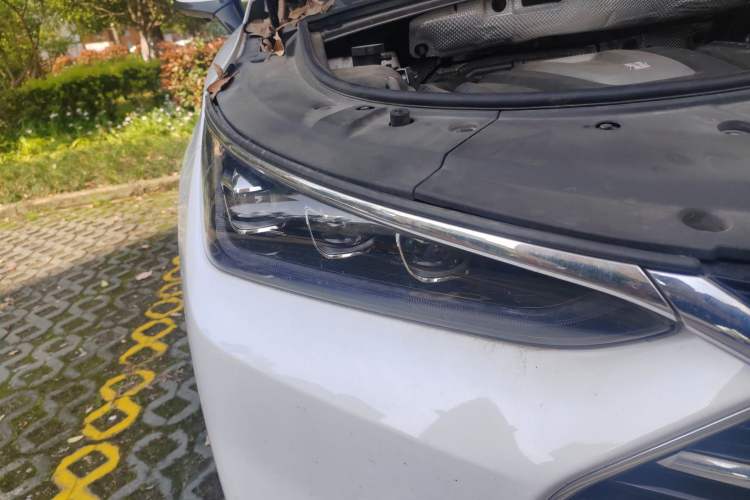 Used BYD Tang 2021 2.0T Automatic Flagship Edition Right Front Headlight