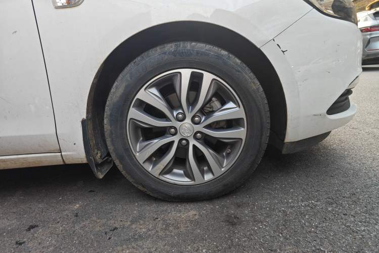 Used Buick GT 2018 18T Automatic Elite Model
