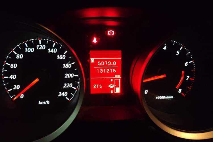 Used Mitsubishi Lancer EX 2012 Xinyuan Edition 2.0L Manual Comfort Model Odometer Close Up