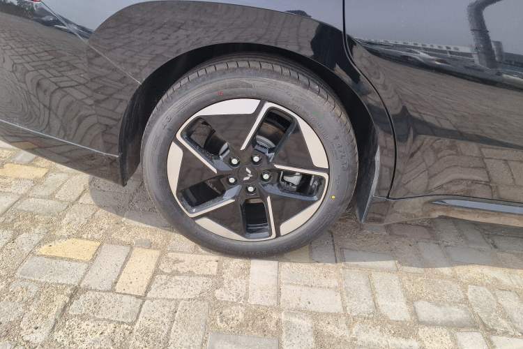 Used Wuling Xingguang 2024 Co-Creation Edition 510 Advanced Model
