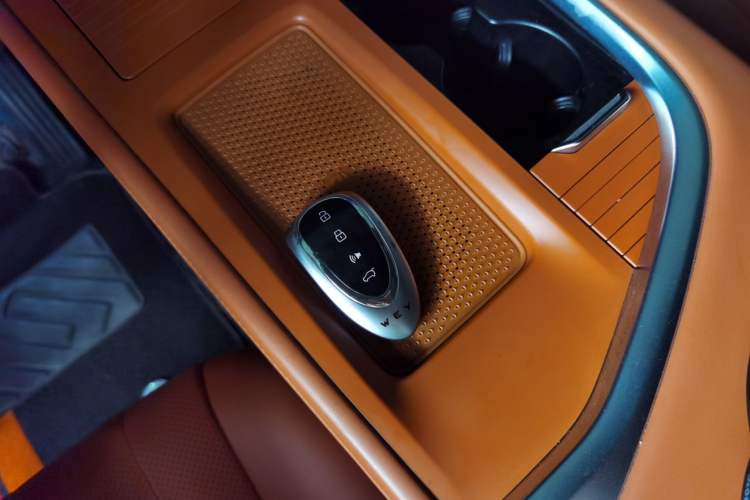 Used Wey Lanshan 2023 Four-Wheel Drive Ultra-Long Range Version Vehicle Key