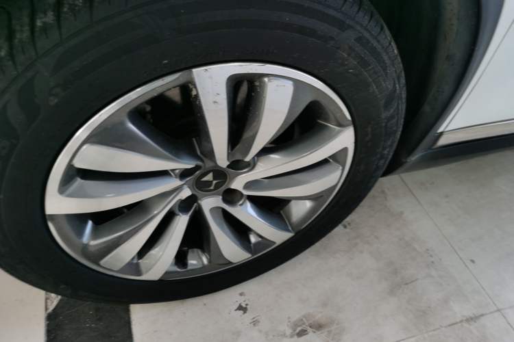 Used DS 6 2014 1.6T Luxury Edition THP200