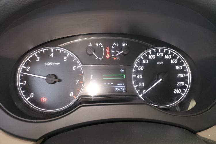 Used Nissan Tiida 2016 1.6L Manual Joyride Edition