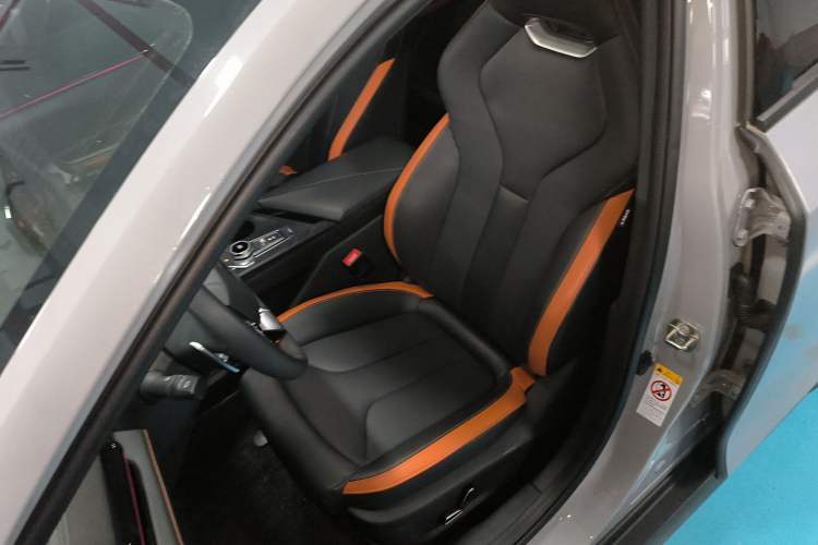 Used Changan UNI-V 2023 1.5T Prestige Model
