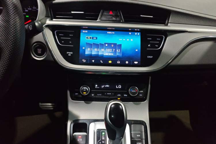 Used Geely Auto Emgrand GS 2018 Sport Edition 1.4T Automatic LingShang Model Audio And AC Panel