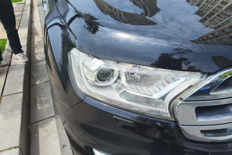 Used Ford Everest 2016 2.0T Gasoline Automatic 4x4 Flagship Edition Right Front Headlight