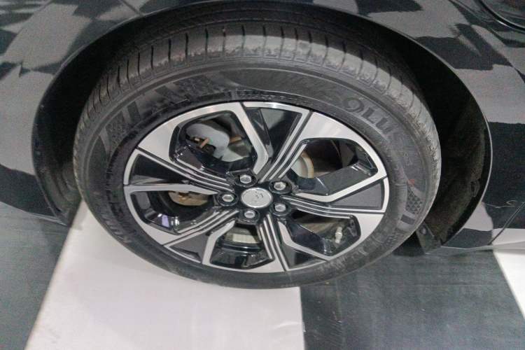 Used Hongqi E-QM5 2023 Revised Version Basic Travel Edition