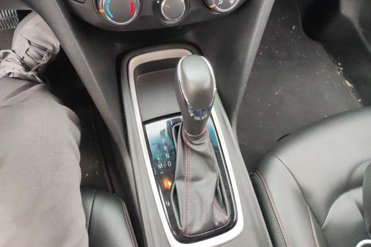 Used Chevrolet Monza 2020 Light Hybrid Redline 320T Dual-Clutch Thrilling Edition
