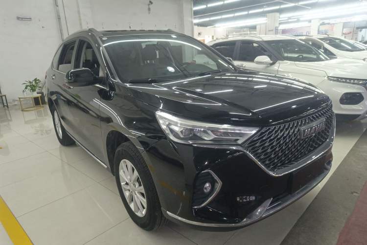 Used Haval M6 2021 PLUS 1.5T Manual Luxury Smart Connectivity Model Front Right 45 Deg