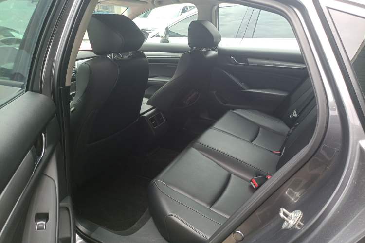 Used Honda Accord 2018 260TURBO Luxury Edition China VI Left Rear Seat
