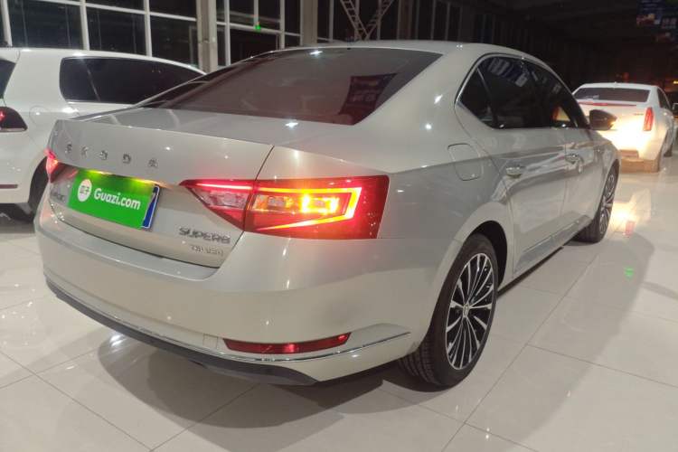 Used Skoda Superb 2018 TSI280 DSG Comfort Edition China V Standard Rear Right 45 Deg