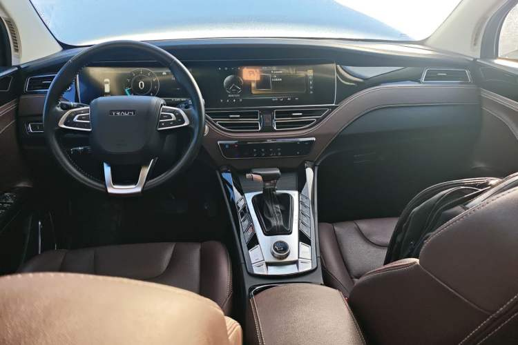 Used TRAUM S70 2018 1.5T Automatic Luxury Model 5 Seats
