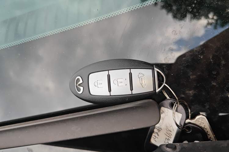 Used Infiniti QX60 2014 3.5L Two-Wheel Drive Excellence Edition