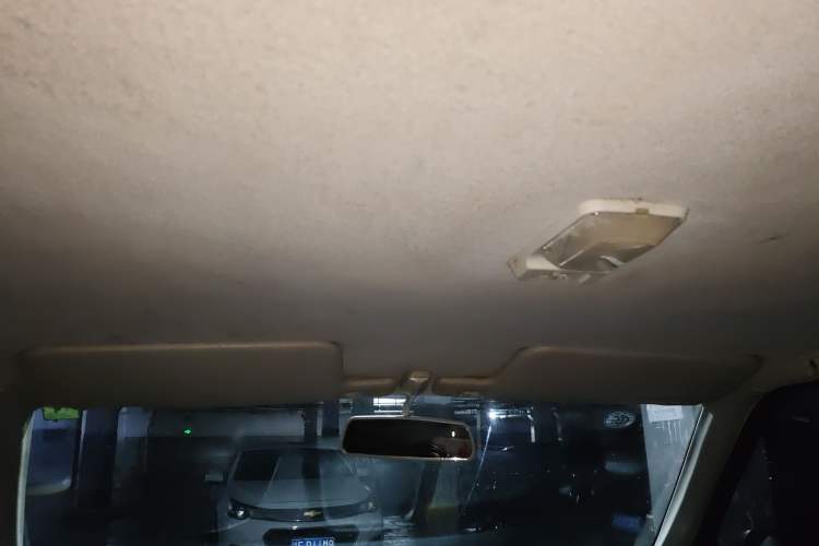 Used JMC Baodian 2018 2.9T New Value-Added 4x4 Diesel Comfort Version with Standard Cargo Bed – JX4D30B5L Headliner