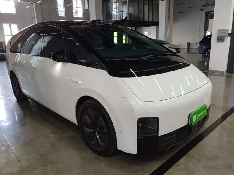 Used Li Auto MEGA 2024 Ultra Model — 3