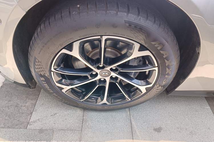 Used XPeng P7 2020 670N Left Front Wheel Hub