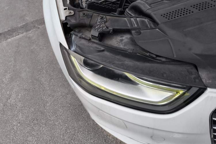 Used Audi A4L 2015 35 TFSI Automatic Standard Model Right Front Headlight