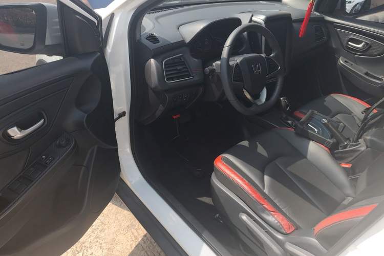 Used Luxgen U5 SUV 2017 1.6L CVT Jazz Edition
